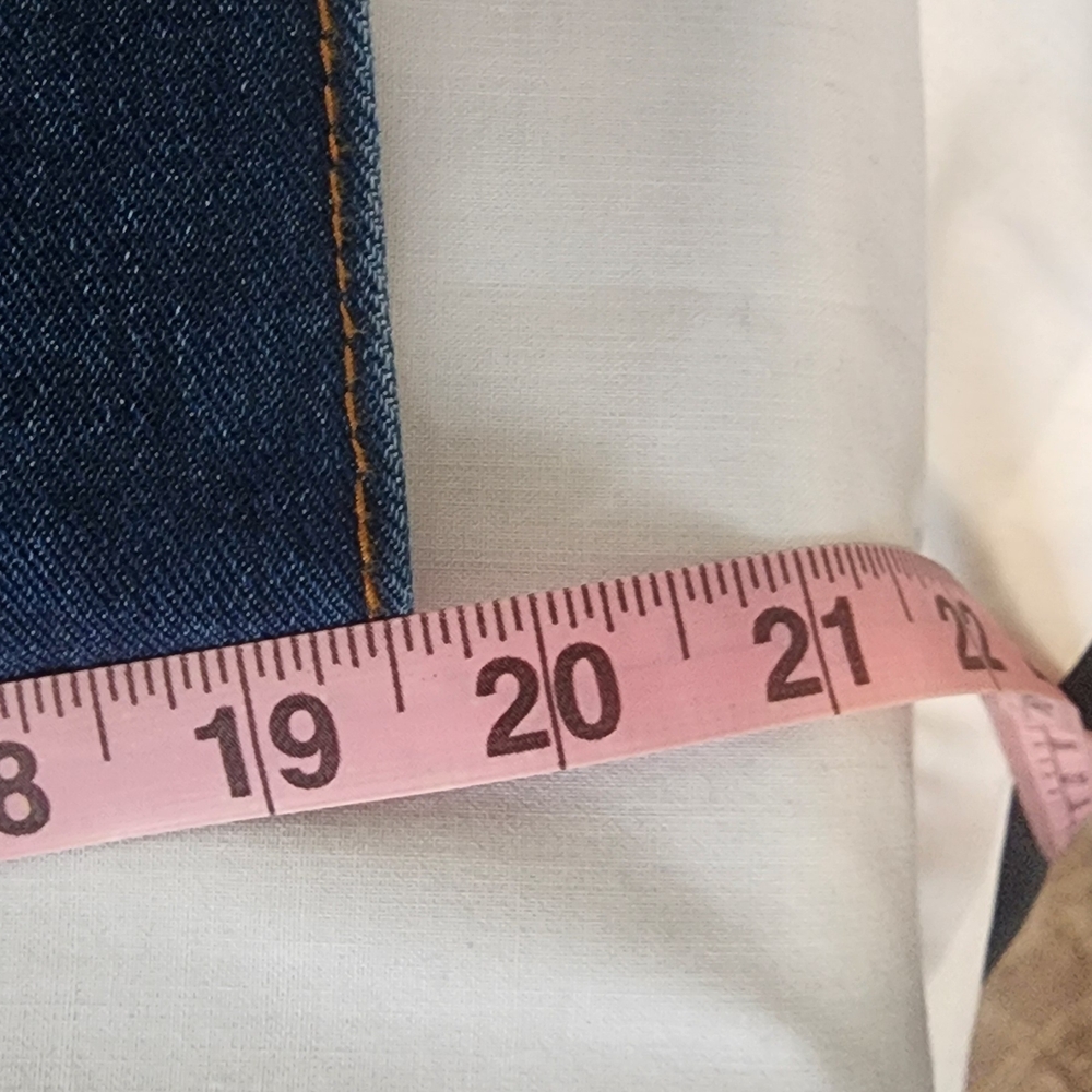 Women's or Men's Blue Denim Jacket - Picture 5 of 5